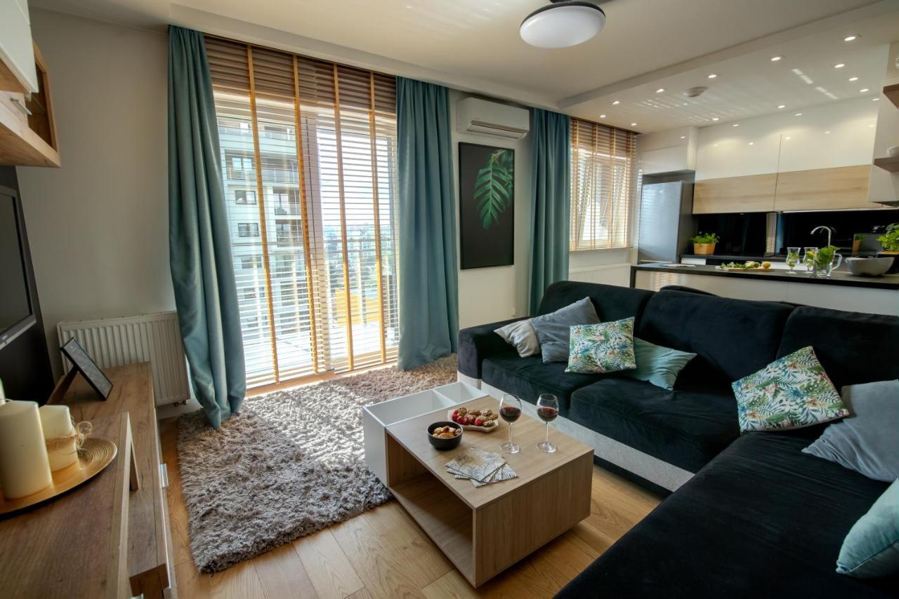 Vip Apartament Жешов Екстериор снимка