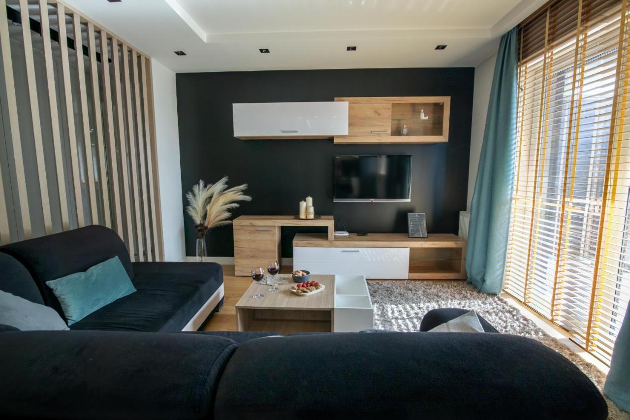 Vip Apartament Жешов Екстериор снимка